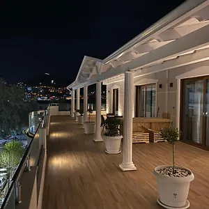 Hotel Metali, Sarandë